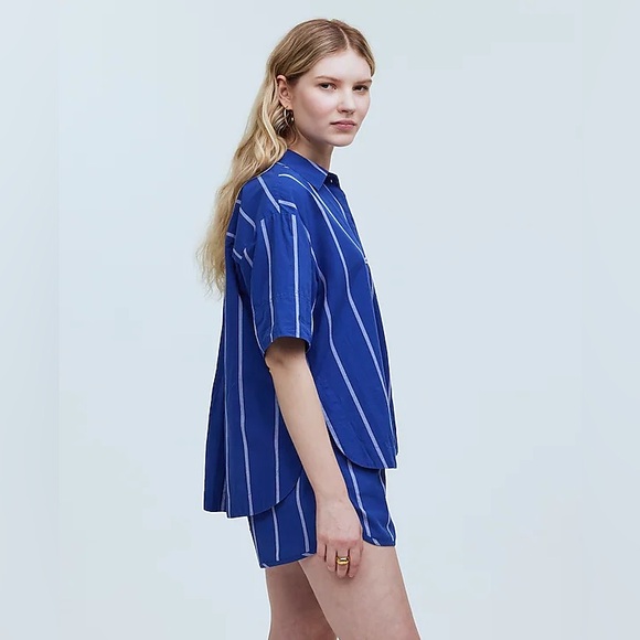 New Madewell Oversized Boxy Button Up Shirt in Signature Poplin Blue Small - Picture 3 of 15